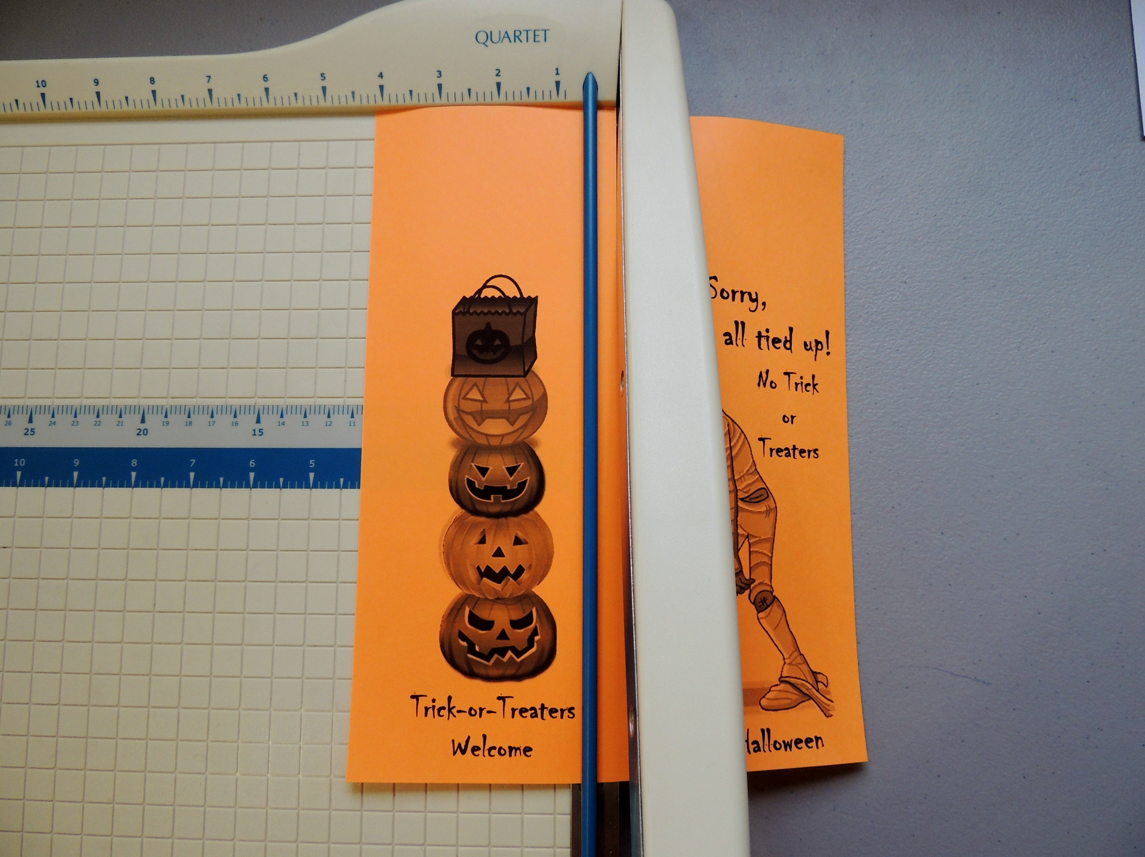 Free Printable Halloween Door Hanger For Your Apartment Community - Halloween Door Hangers Free Printable